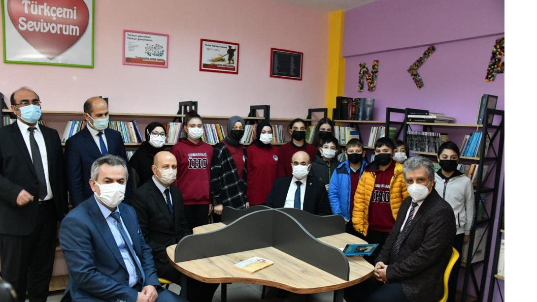 Osmangazi İmam Hatip Ortaokulu Robotik Kodlama Sınıfı ve Kütüphane Açılışı Gerçekleştirildi. 